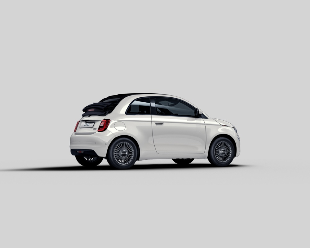 Fiat 500 elektro in weiss Heckansicht